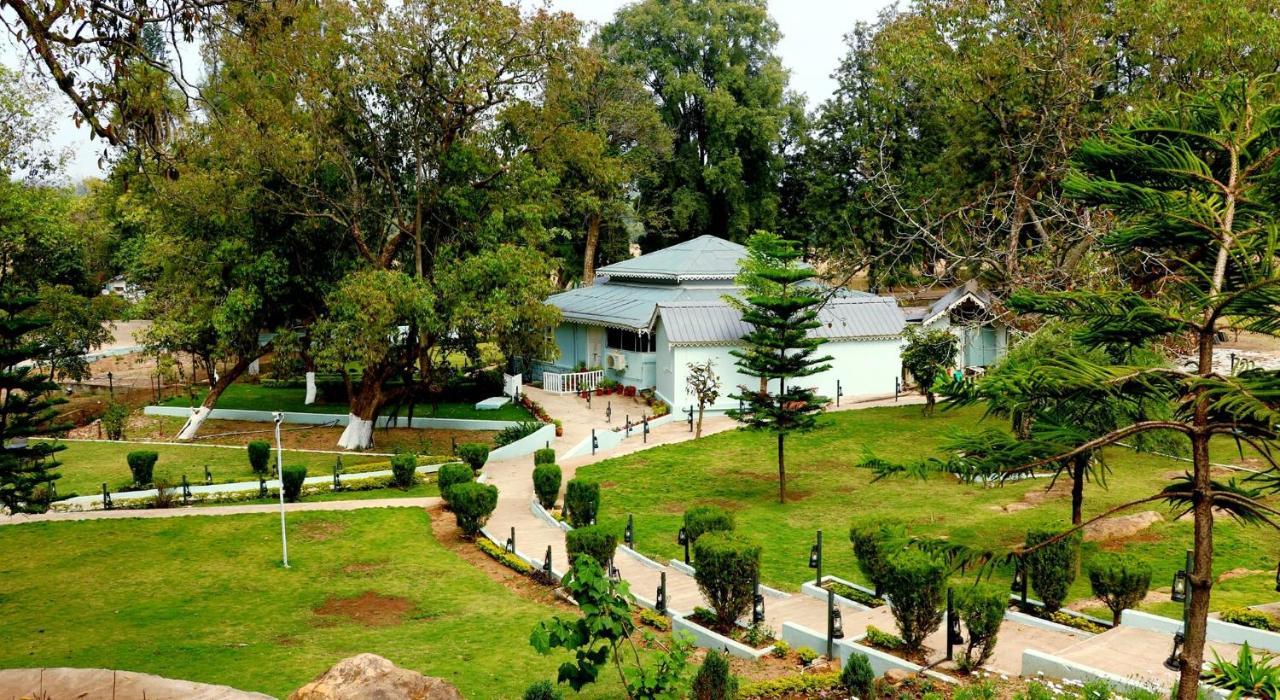 Greendale Resort Pachmarhī Buitenkant foto