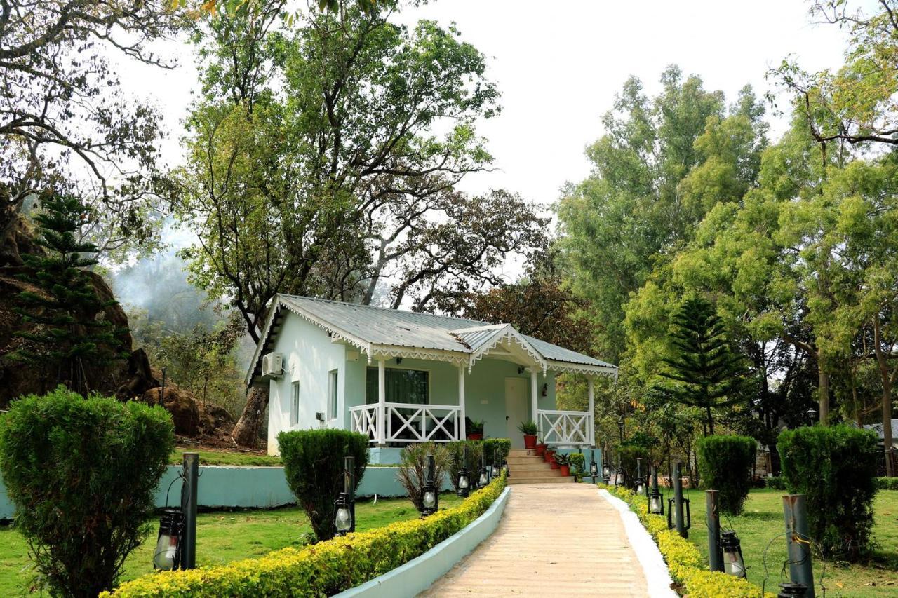 Greendale Resort Pachmarhī Buitenkant foto