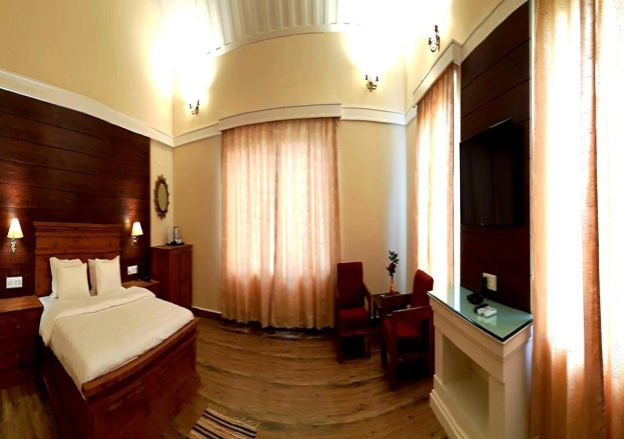 Greendale Resort Pachmarhī Buitenkant foto