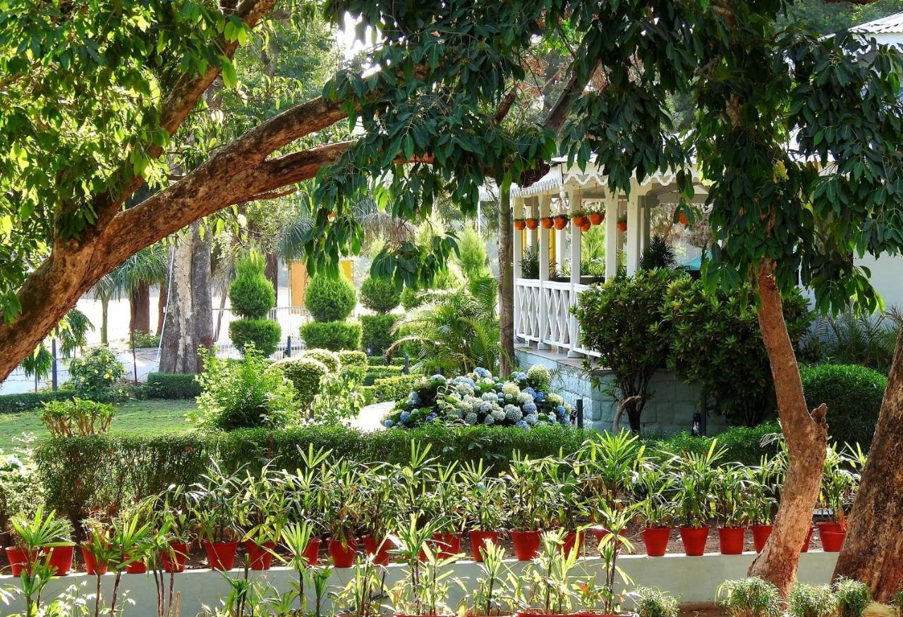 Greendale Resort Pachmarhī Buitenkant foto