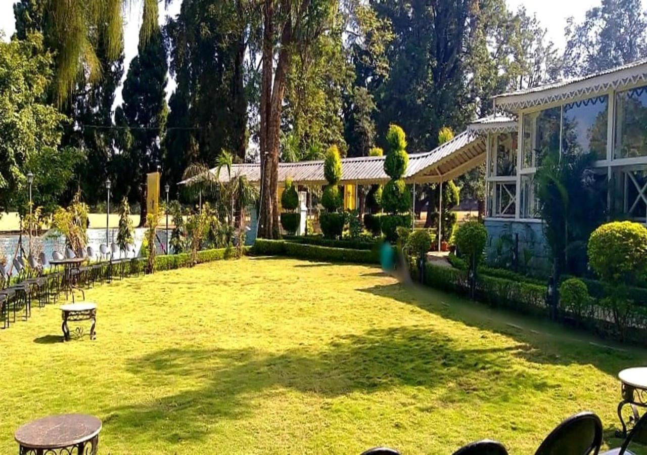 Greendale Resort Pachmarhī Buitenkant foto