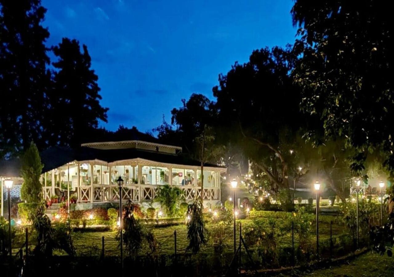 Greendale Resort Pachmarhī Buitenkant foto