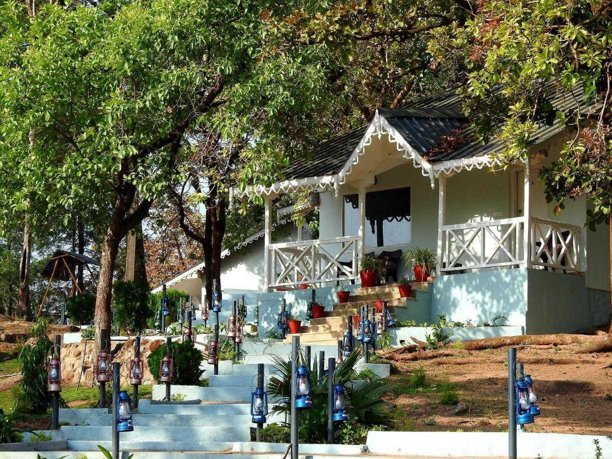 Greendale Resort Pachmarhī Buitenkant foto